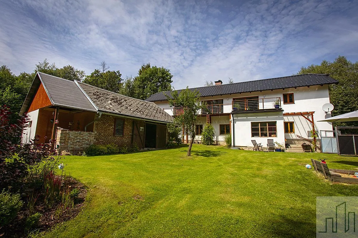 Prodej rodinného domu 170 m², pozemek 1969 m²